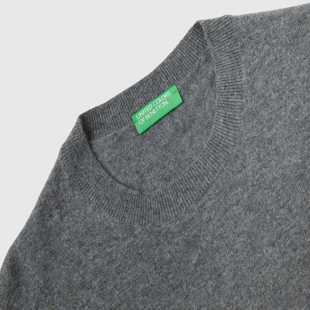 Sweater in pure cashmere