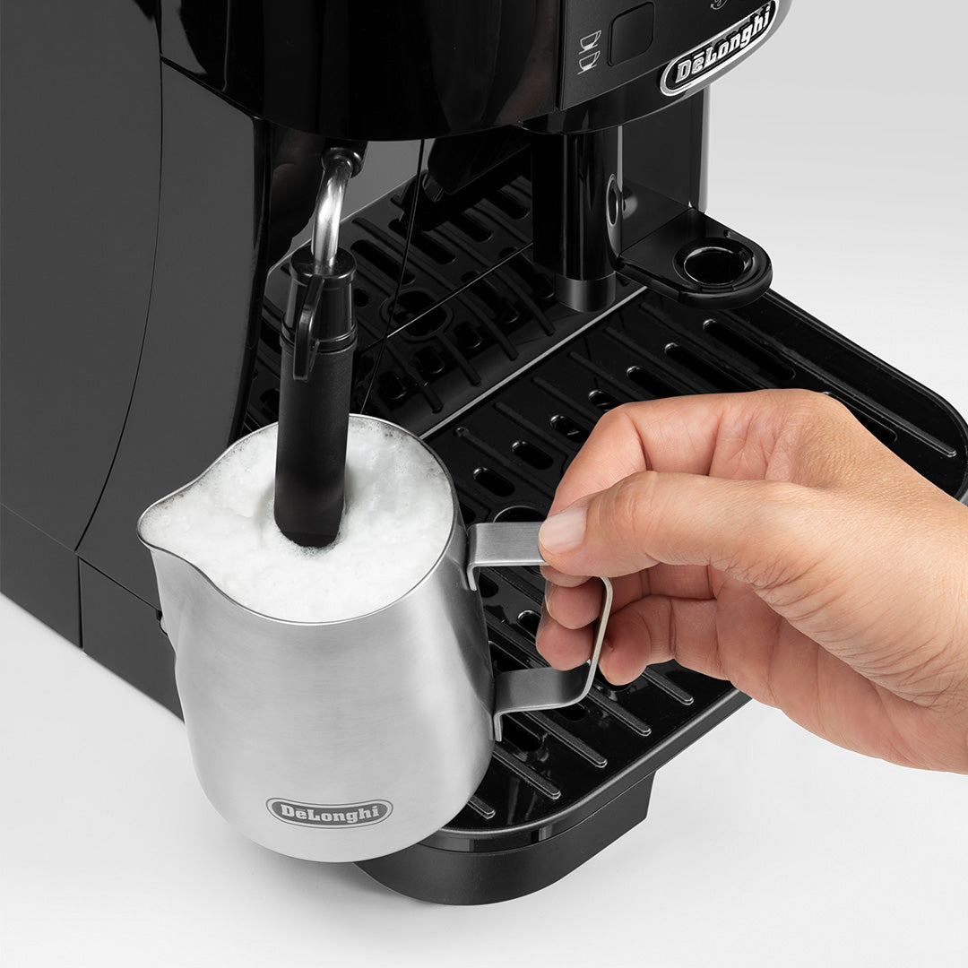 De'Longhi Magnifica S Fully Automatic Coffee Machine ECAM12.121.B