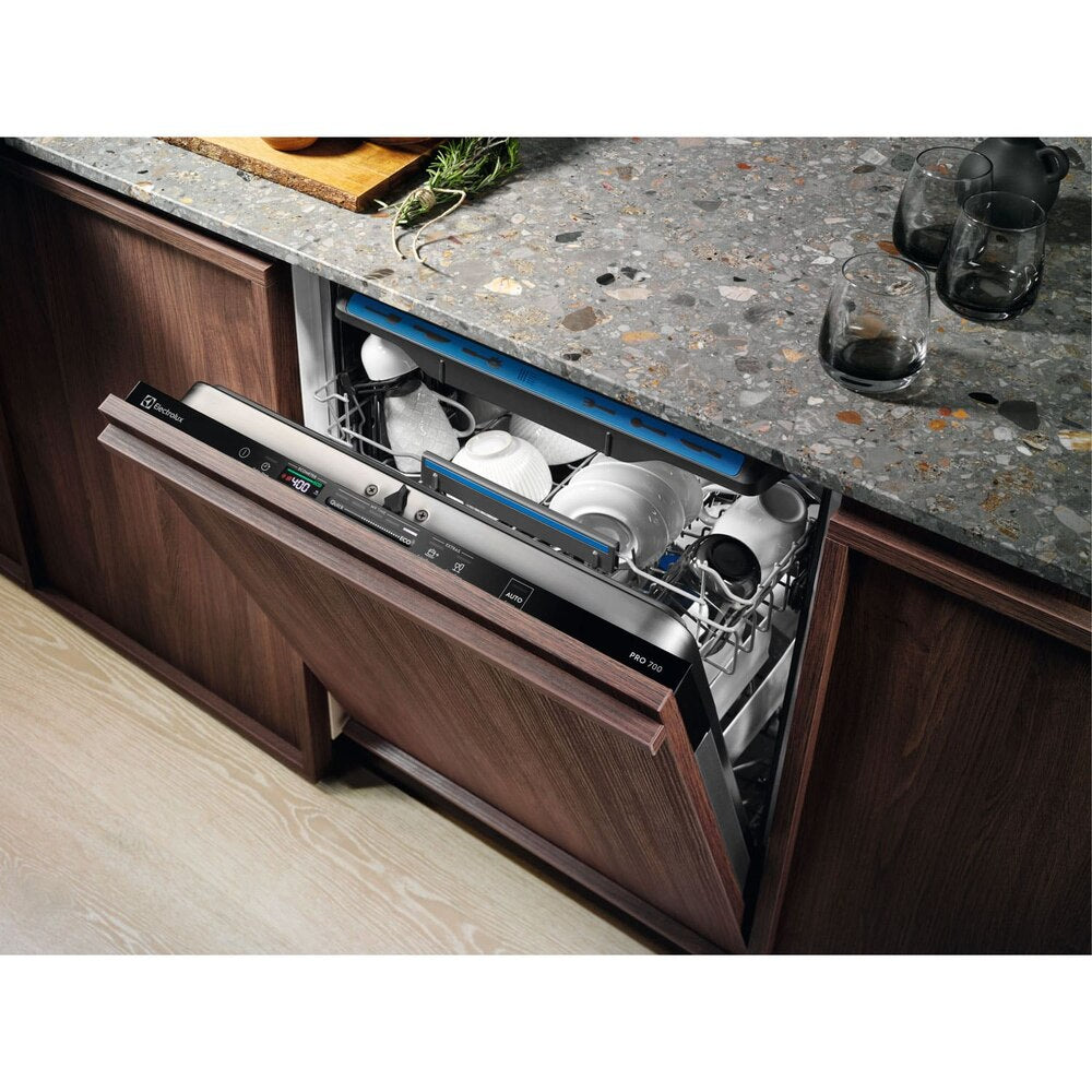 Electrolux Built-In Dishwasher with 14 Place Settings 60cm