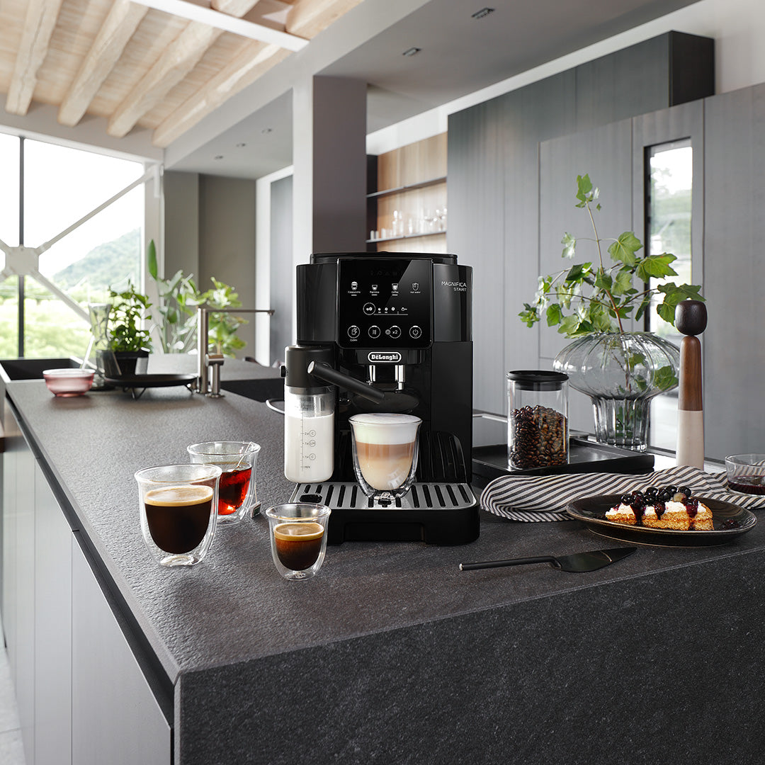 De'Longhi Magnifica Start Fully Automatic Coffee Machine ECAM220.60.B