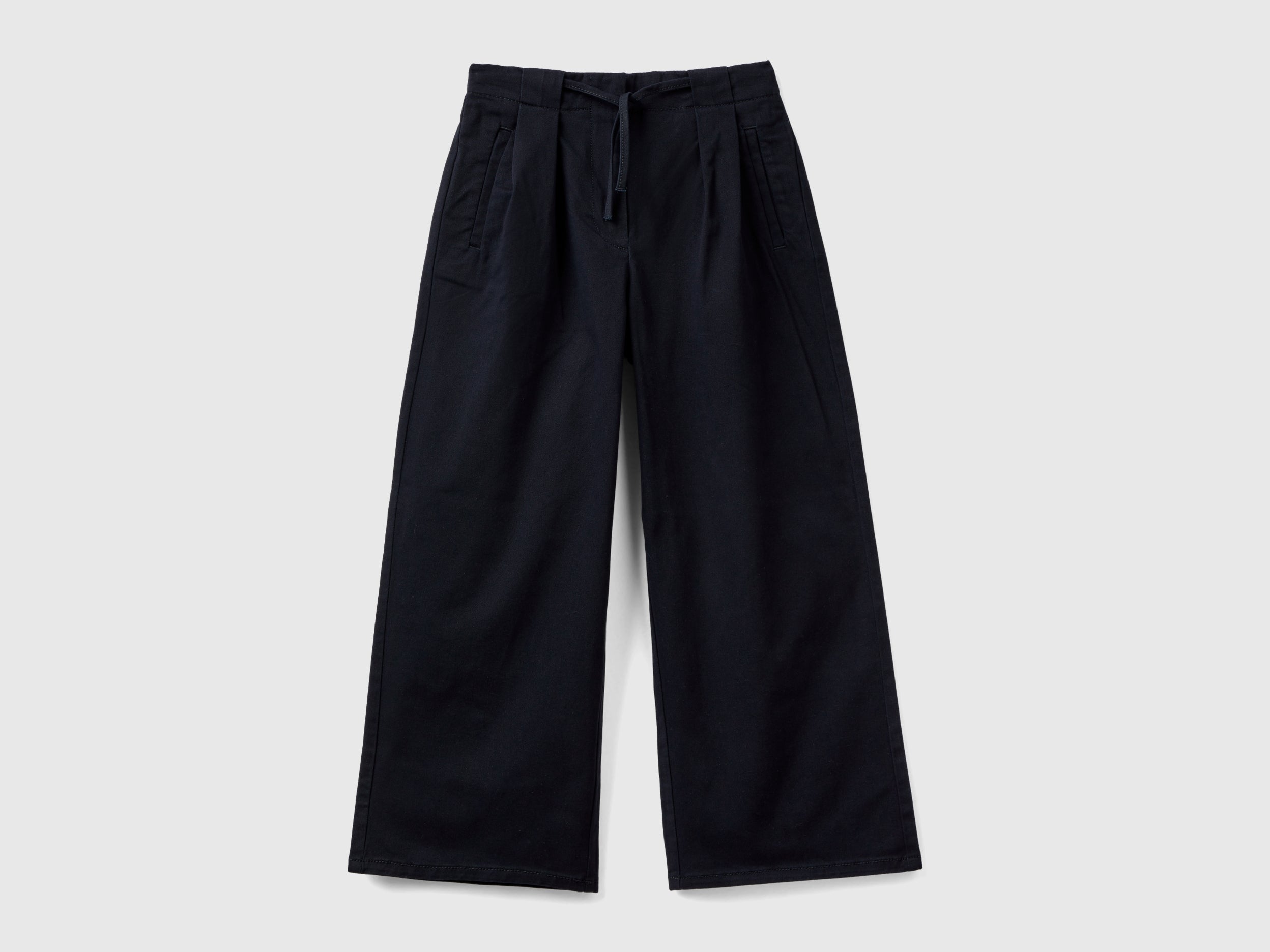 Wide fit trousers in stretch cotton