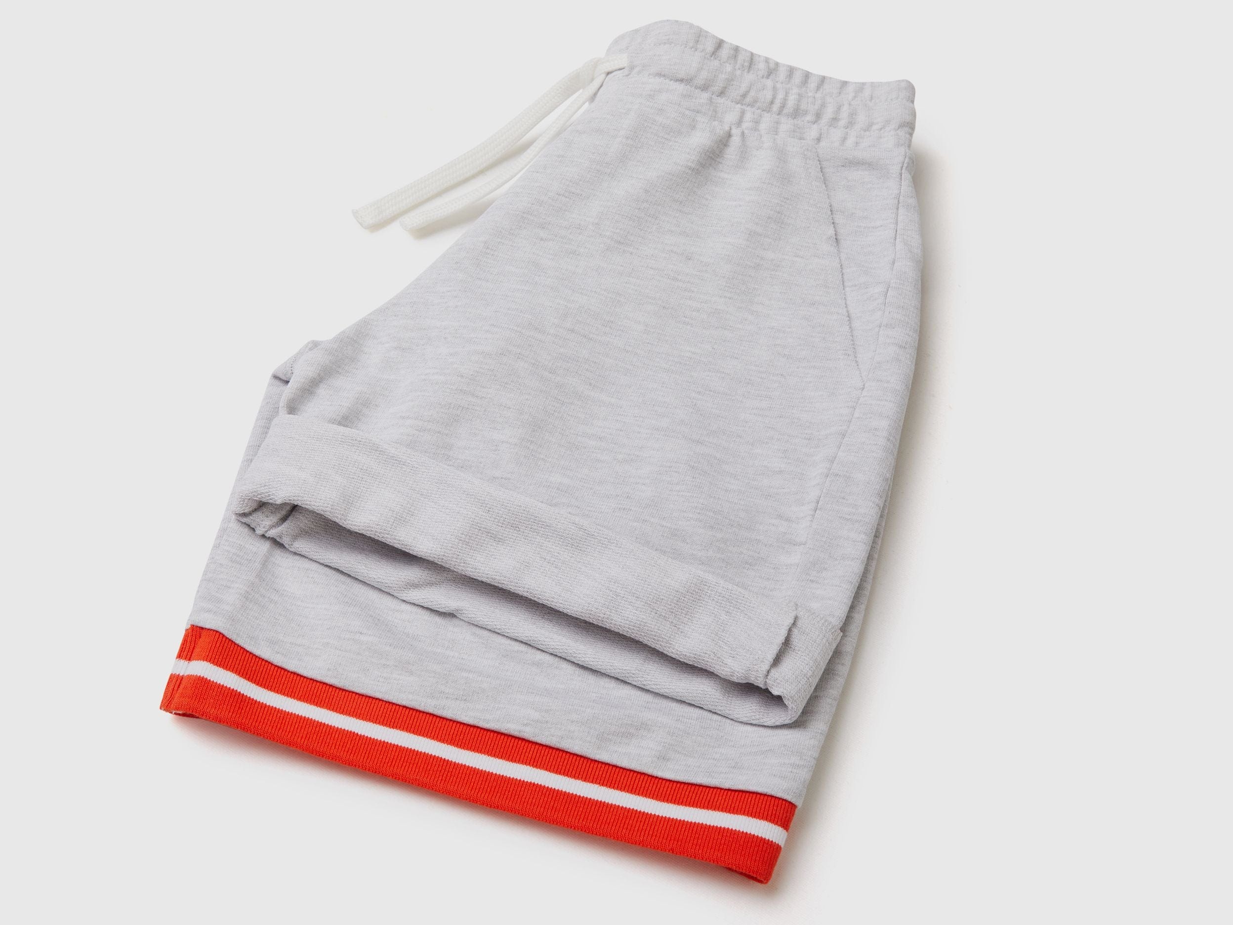 Bermudas in lightweight sweat