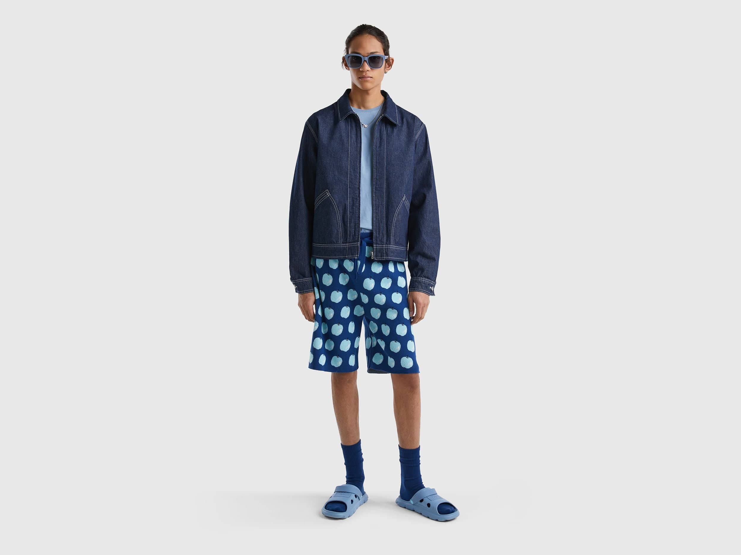 Bermudas with fruit pattern